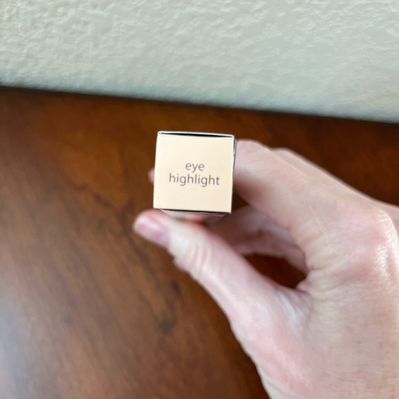 NWT Tarte Fake Awake Eye Highlight - Picture 2 of 2